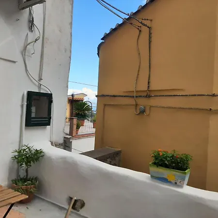 Casa Vacanza Le Tre Sorelle Vietri Exterior foto